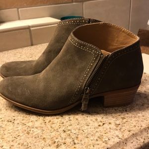 Size 10 booties Lucky Brand